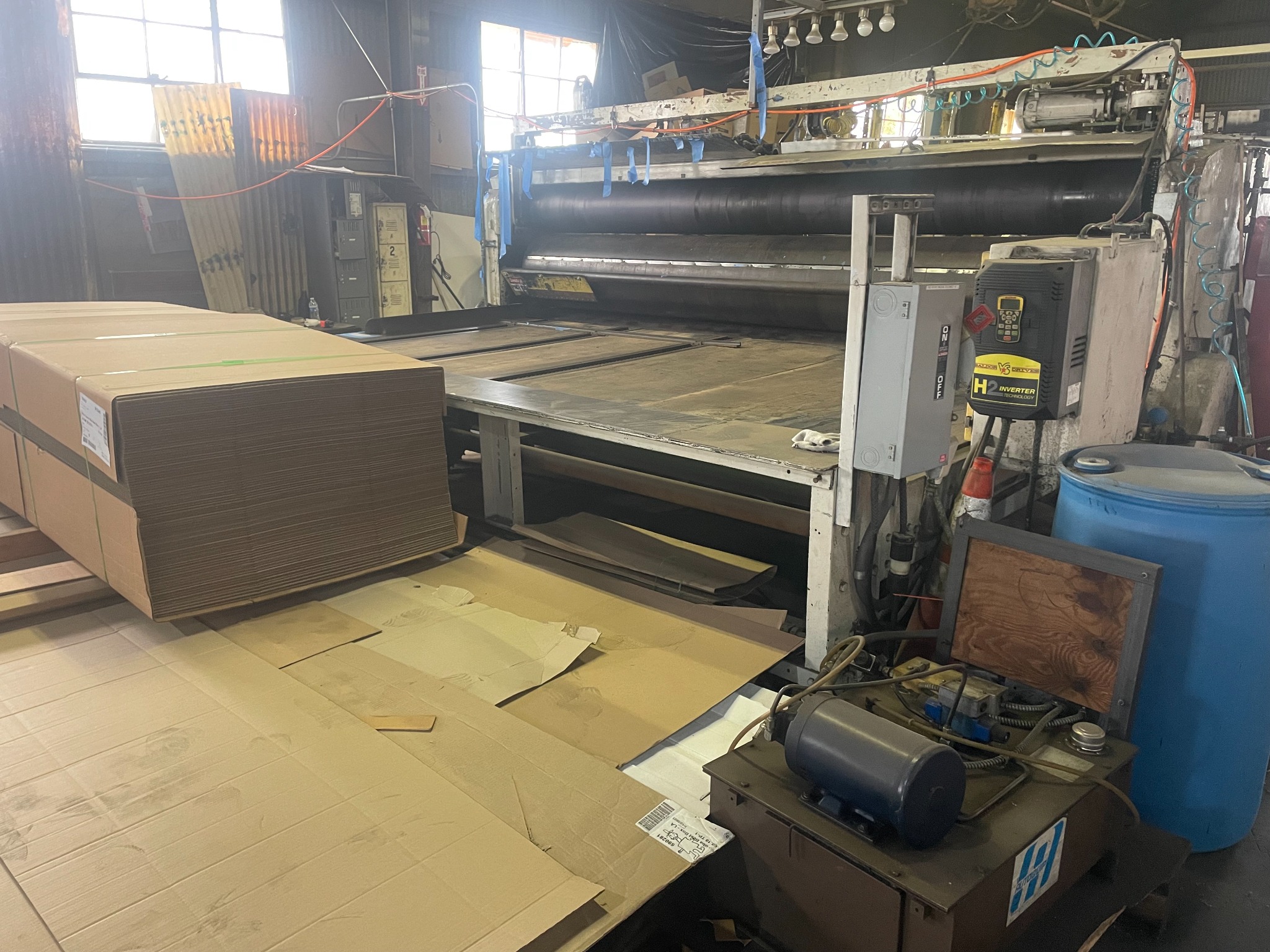 Printed corrugated shipping box